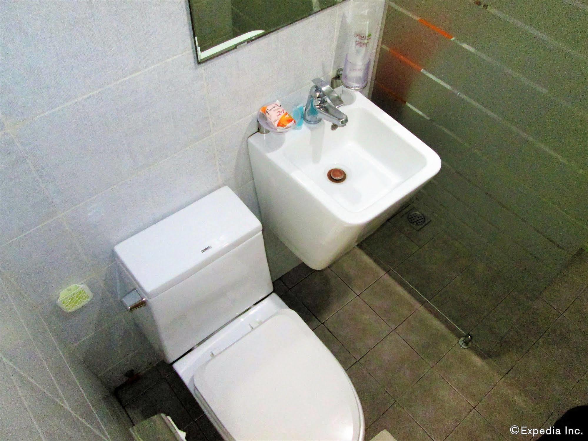 Lohas Airport Hotel Laguindingan Bagian luar foto