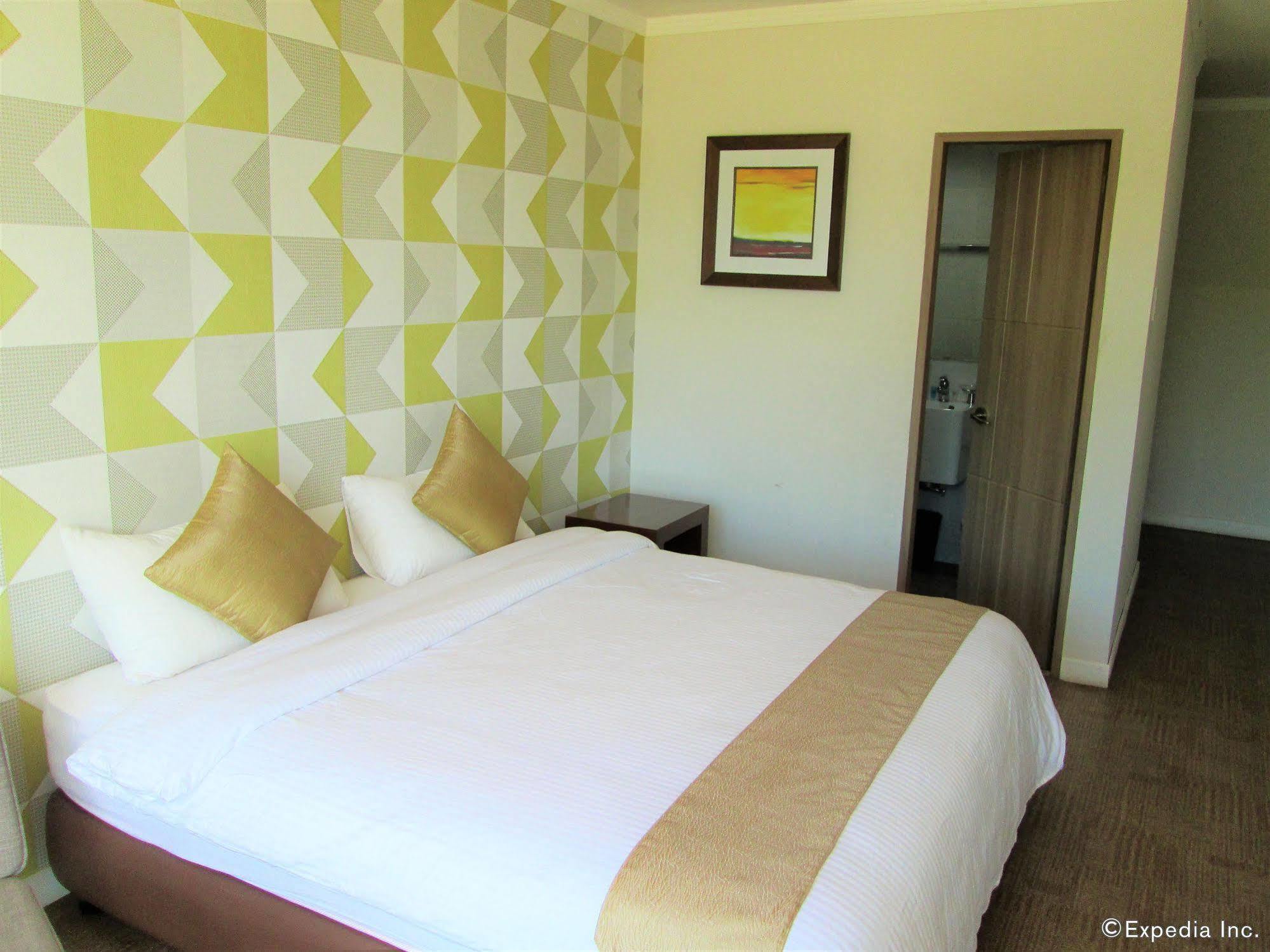 Lohas Airport Hotel Laguindingan Bagian luar foto
